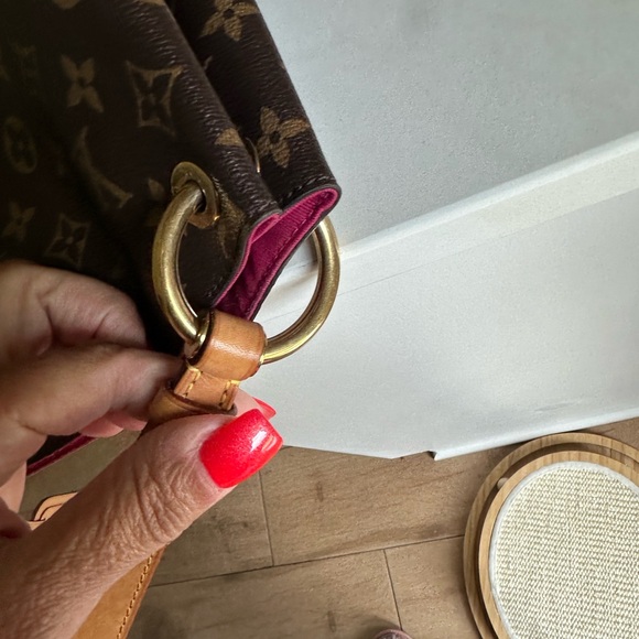 Authentic Louis Vuitton Graceful MM with pink lining 🌸👜💕 - Picture 13 of 15